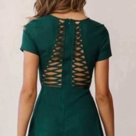 SELFIE LESLIE Meilani A-Line Forest Green Skater Criss-Cross Back Dress Junior L - Picture 3 of 7